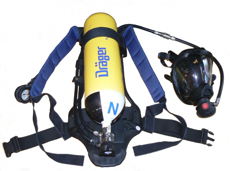 Индивидуальный дыхательный аппарат. Драгер изолирующий противогаз. Ап-2000 дыхательный аппарат. Драгер дыхательный аппарат для пожарных. Drager pa 94 Plus.